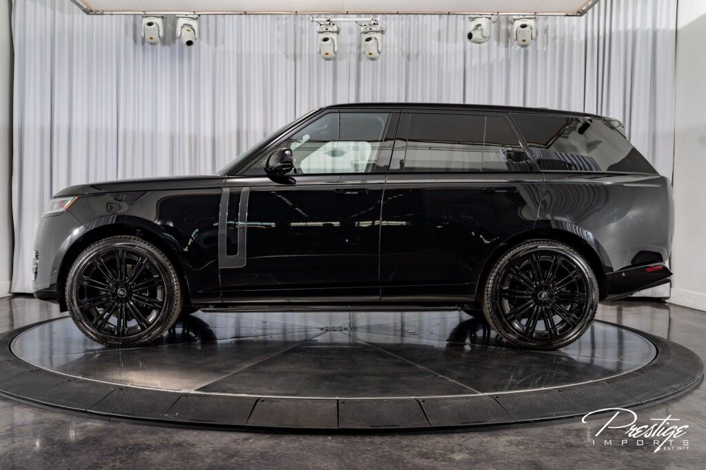 2024 Land Rover Range Rover SE North Miami Beach FL