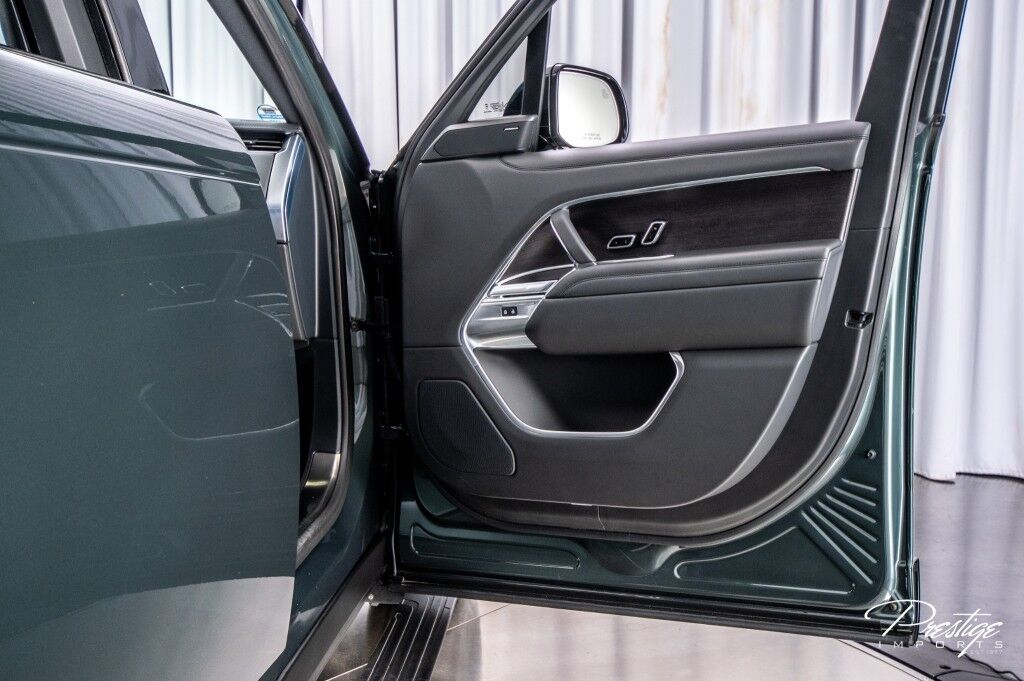 2024 Land Rover Range Rover SE North Miami Beach FL