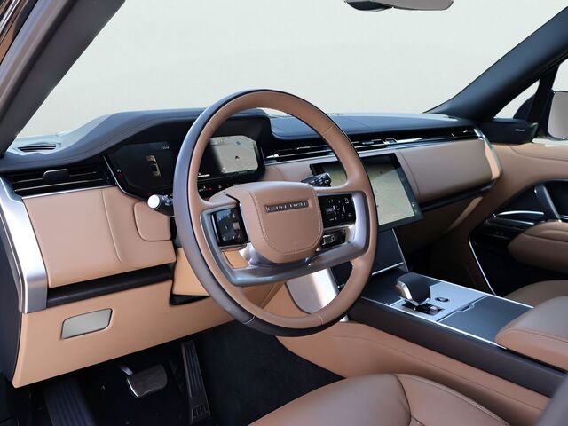 2024 Land Rover Range Rover SE Oshkosh WI