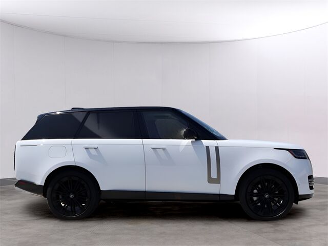 2024 Land Rover Range Rover SE Oshkosh WI