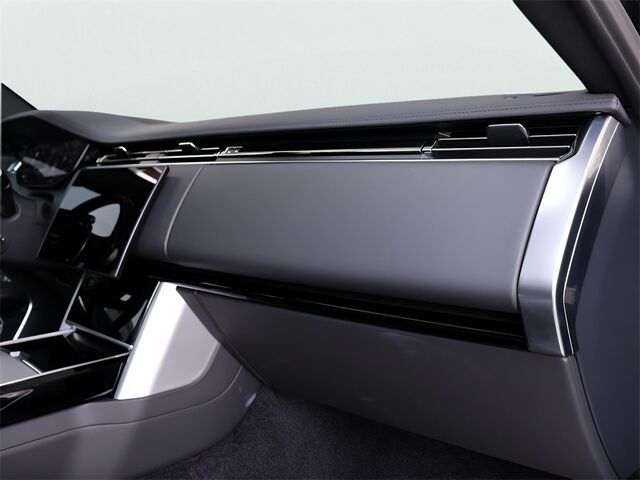 2024 Land Rover Range Rover SE Oshkosh WI