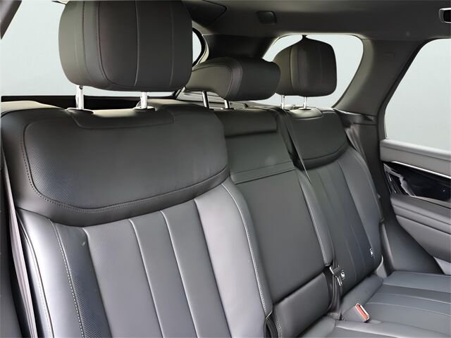 2024 Land Rover Range Rover SE Oshkosh WI