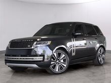 2024_Land Rover_Range Rover_SE_ Oshkosh WI