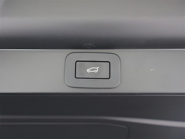 2024 Land Rover Range Rover SE Oshkosh WI