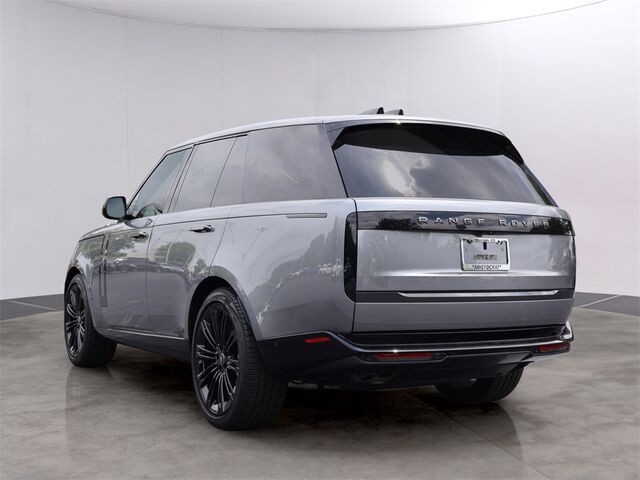 2024 Land Rover Range Rover SE Oshkosh WI