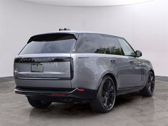 2024 Land Rover Range Rover SE Oshkosh WI