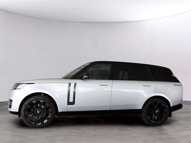 2024 Land Rover Range Rover SE Oshkosh WI