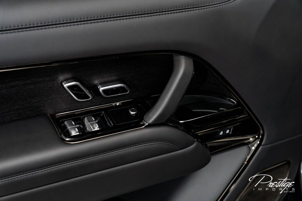 2024 Land Rover Range Rover SV North Miami Beach FL