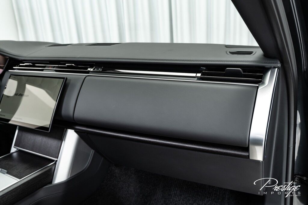 2024 Land Rover Range Rover SV North Miami Beach FL