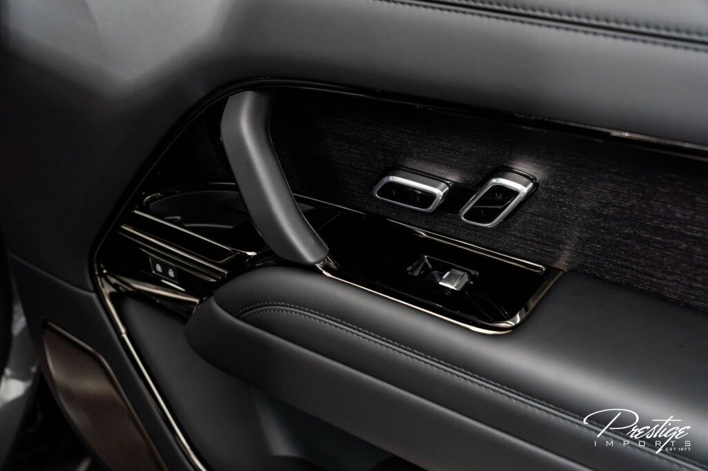 2024 Land Rover Range Rover SV North Miami Beach FL