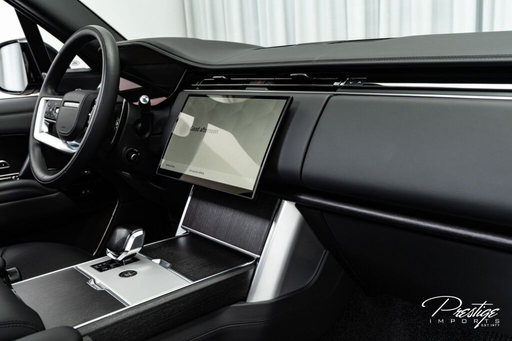 2024 Land Rover Range Rover SV North Miami Beach FL