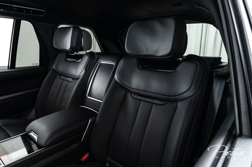 2024 Land Rover Range Rover SV North Miami Beach FL