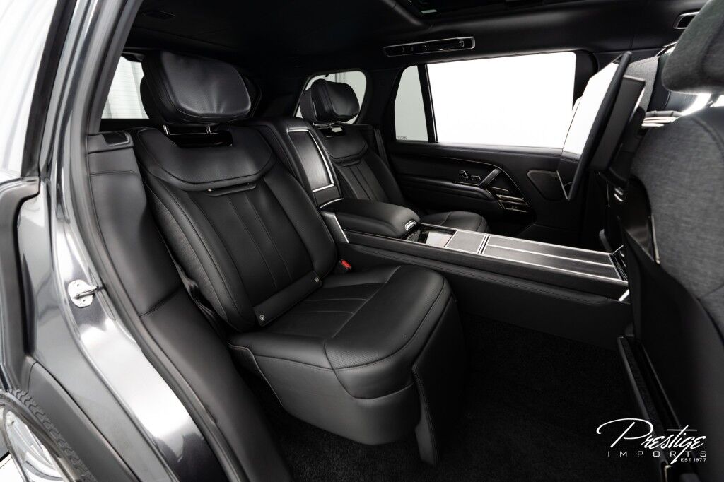 2024 Land Rover Range Rover SV North Miami Beach FL