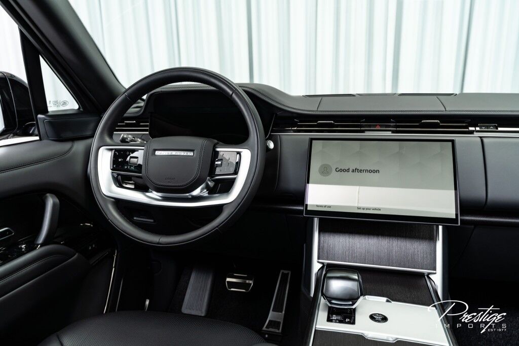 2024 Land Rover Range Rover SV North Miami Beach FL