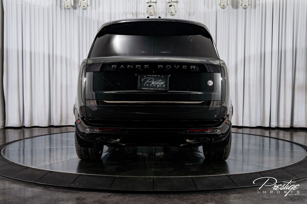 2024 Land Rover Range Rover SV North Miami Beach FL