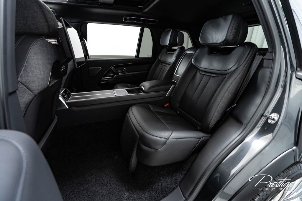 2024 Land Rover Range Rover SV North Miami Beach FL