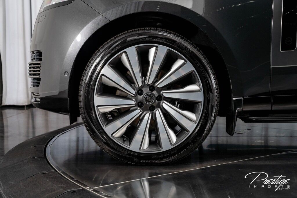 2024 Land Rover Range Rover SV North Miami Beach FL