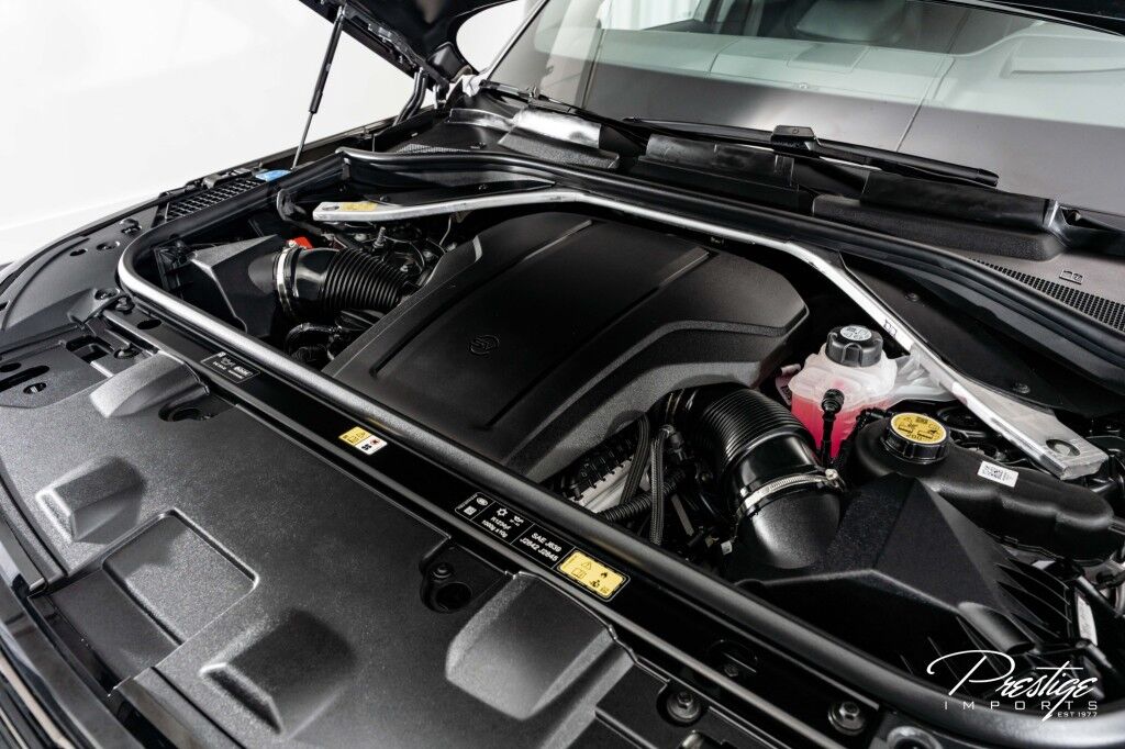 2024 Land Rover Range Rover SV North Miami Beach FL