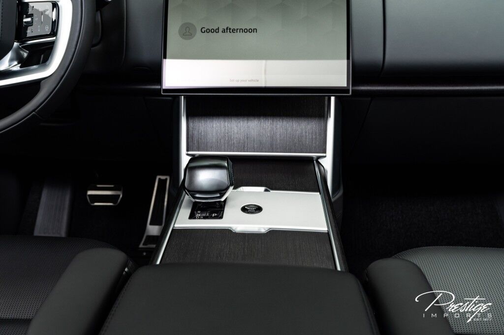 2024 Land Rover Range Rover SV North Miami Beach FL