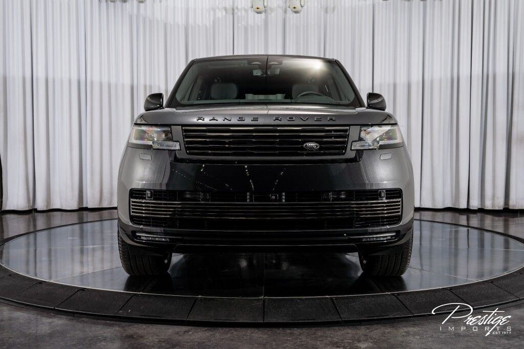 2024 Land Rover Range Rover SV