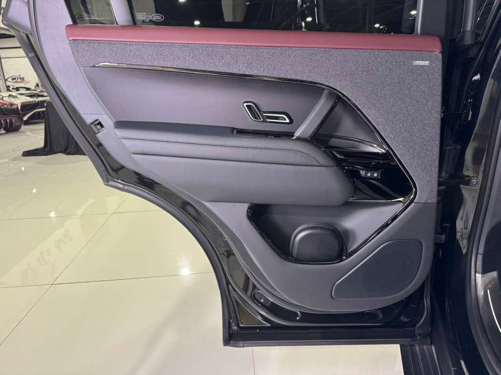 2024 Land Rover Range Rover Sport Autobiography Meridian 3D audio system, rear infotainment system AND MUCH MORE!!! Fort Lauderdale FL