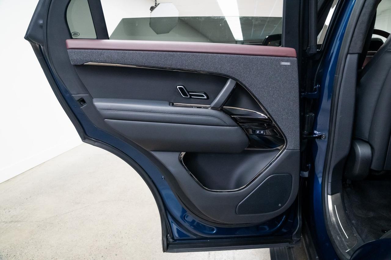 2024 Land Rover Range Rover Sport Plug-in Hybrid Autobiography 1 Owner Massage Seats Portland OR