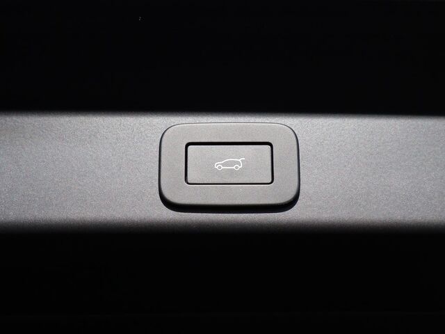 2024 Land Rover Range Rover Sport SE Oshkosh WI