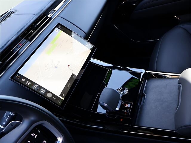 2024 Land Rover Range Rover Sport SE Oshkosh WI