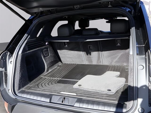 2024 Land Rover Range Rover Sport SE Oshkosh WI