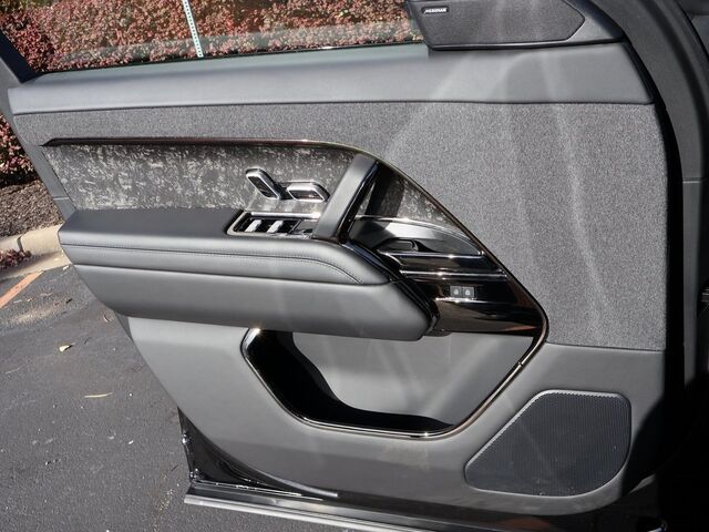 2024 Land Rover Range Rover Sport SE Oshkosh WI