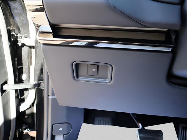 2024 Land Rover Range Rover Sport SE Oshkosh WI 2024 Land Rover Range Rover Sport SE Oshkosh WI