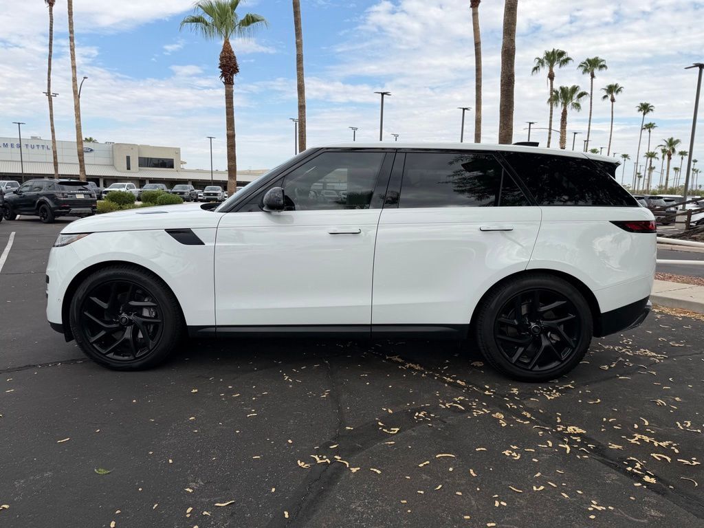 2024 Land Rover Range Rover Sport SE