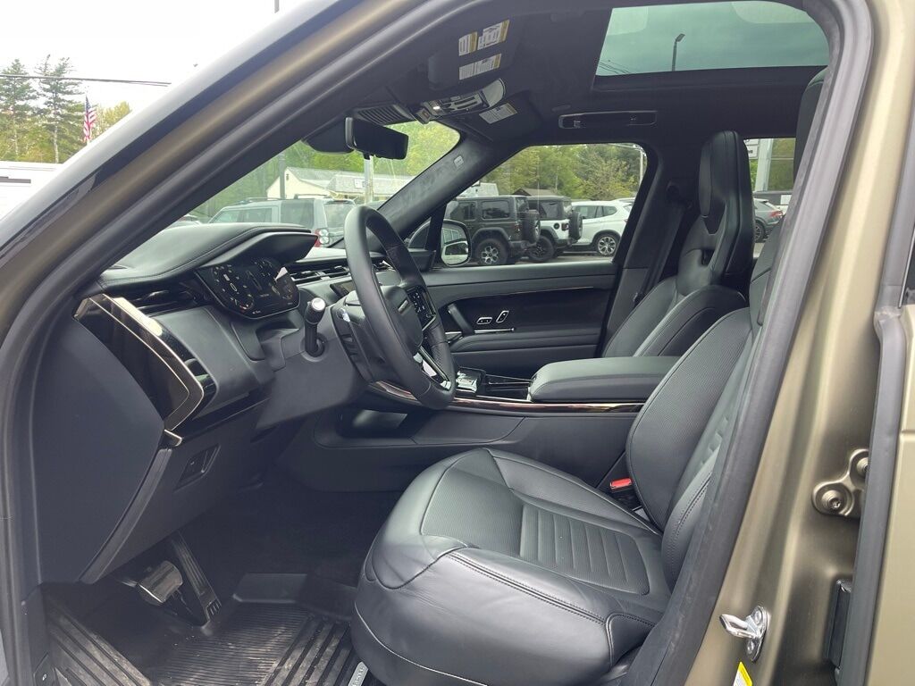 2024 Land Rover Range Rover Sport SV Edition One Carbon Bronze Orange MA