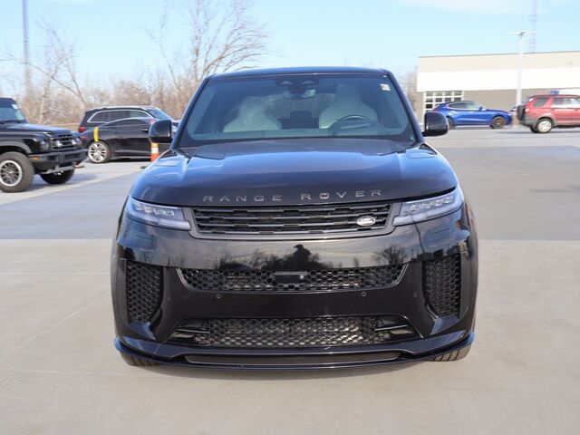 2024 Land Rover Range Rover Sport SV Edition One Obsidian Black Oshkosh WI 2024 Land Rover Range Rover Sport SV Edition One Obsidian Black Oshkosh WI