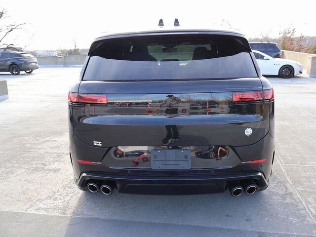 2024 Land Rover Range Rover Sport SV Edition One Obsidian Black Oshkosh WI 2024 Land Rover Range Rover Sport SV Edition One Obsidian Black Oshkosh WI