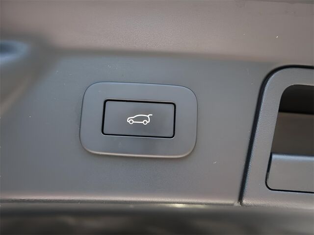 2024 Land Rover Range Rover Velar Dynamic SE Oshkosh WI