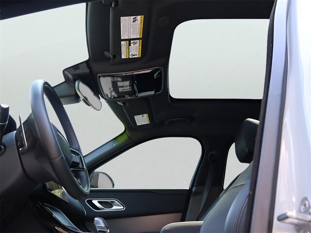 2024 Land Rover Range Rover Velar Dynamic SE Oshkosh WI