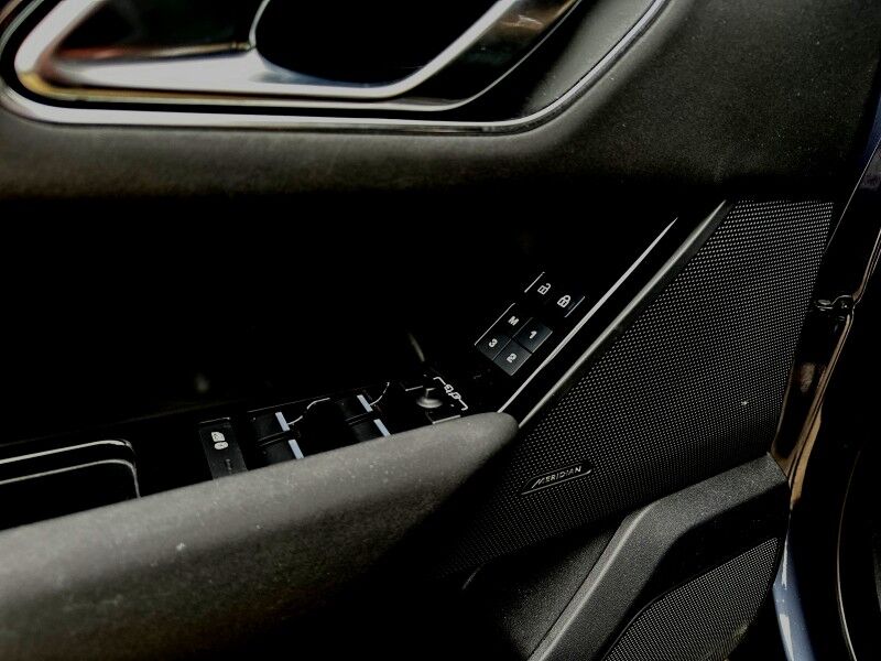 2024 Land Rover Range Rover Velar P250 Dynamic SE AWD Arlington VA