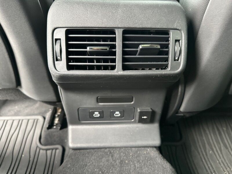 2024 Land Rover Range Rover Velar P250 Dynamic SE AWD Arlington VA