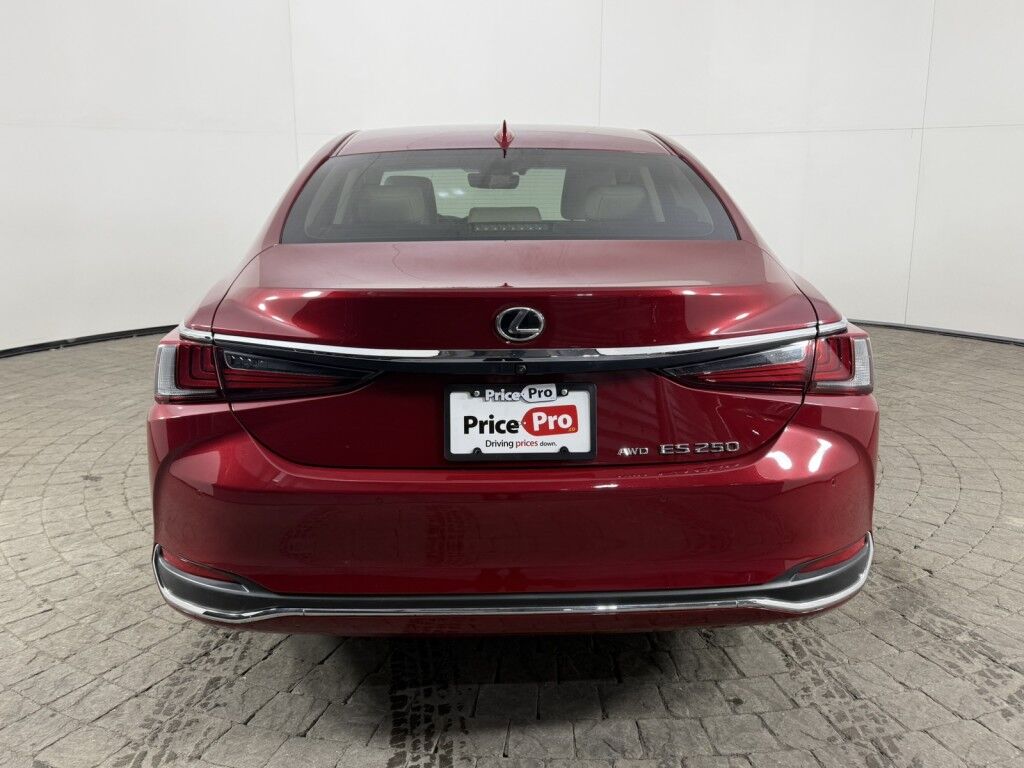 2024 Lexus ES 250 AWD Maumee OH