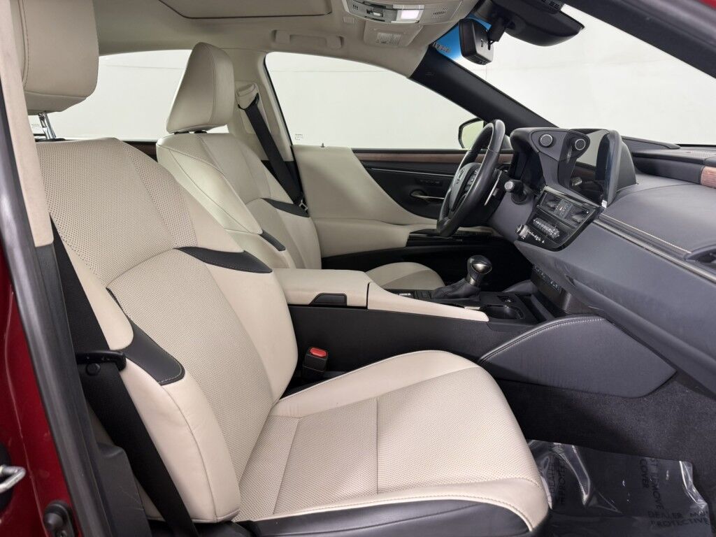 2024 Lexus ES 250 AWD Maumee OH