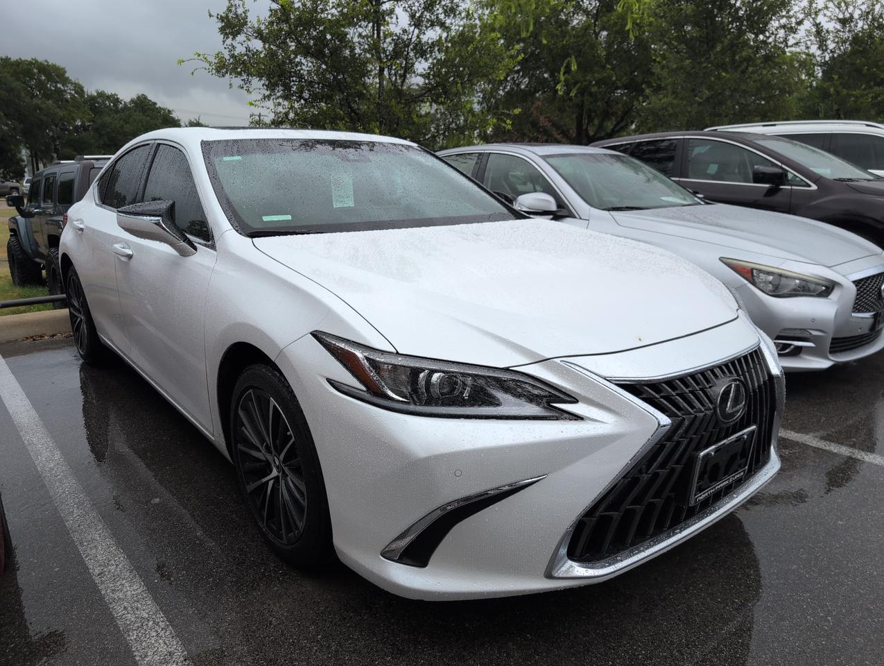 2024 Lexus ES 250