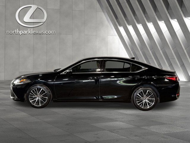 2024 Lexus ES 250