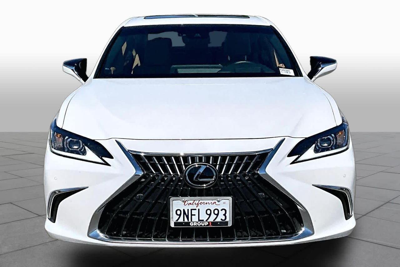 2024 Lexus ES 300h