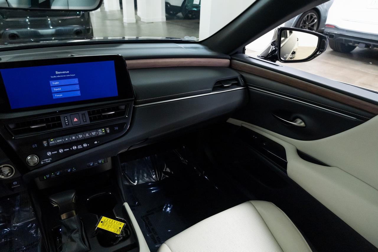 2024 Lexus ES 300h F SPORT Design 1 Owner Vented Seats Moonroof Portland OR