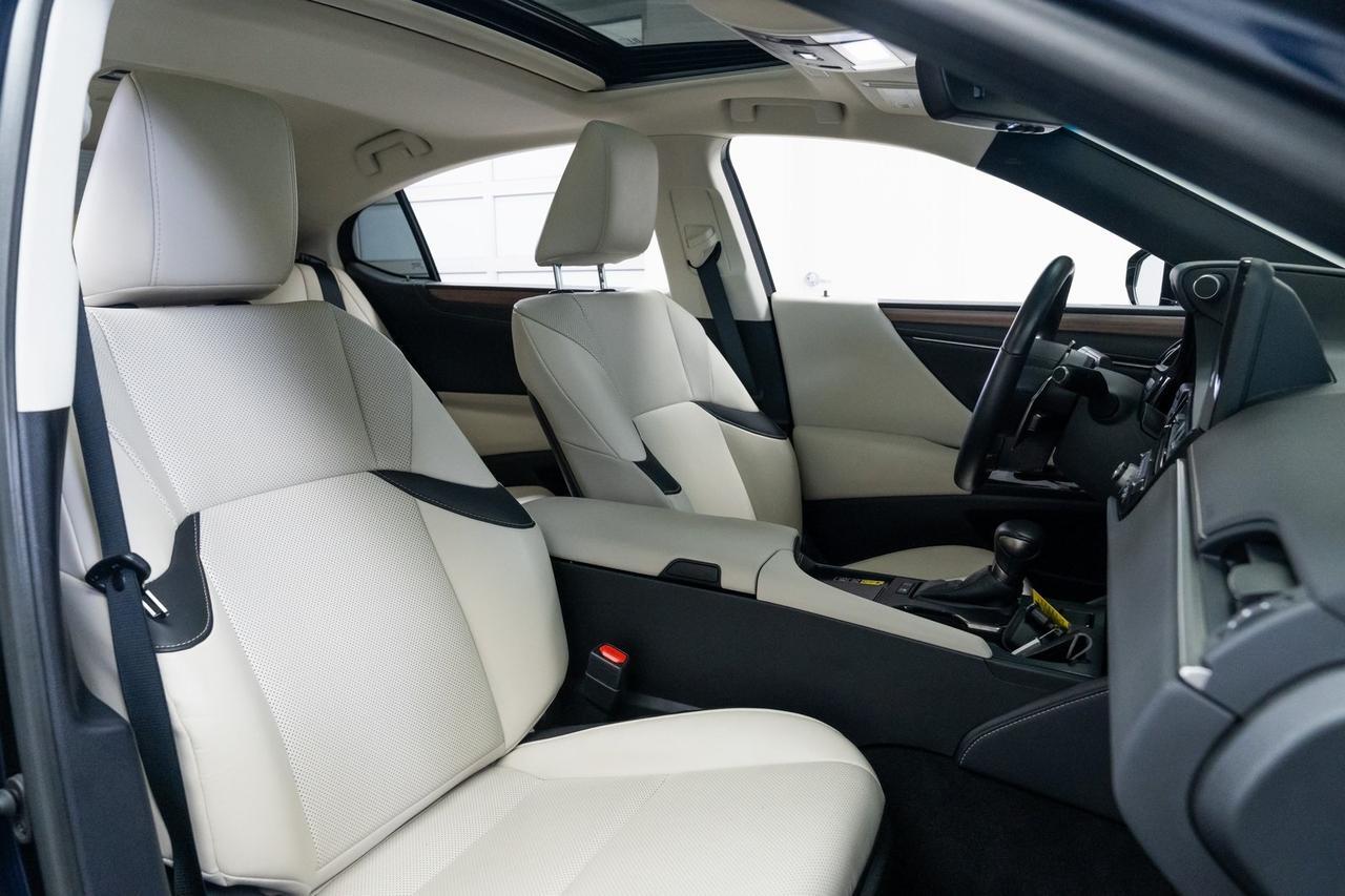 2024 Lexus ES 300h F SPORT Design 1 Owner Vented Seats Moonroof Portland OR