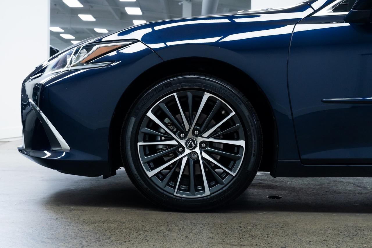 2024 Lexus ES 300h F SPORT Design 1 Owner Vented Seats Moonroof Portland OR