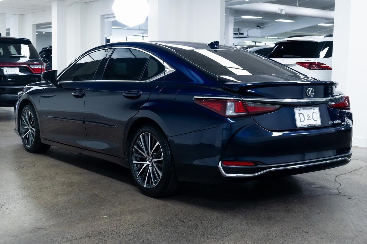 2024 Lexus ES 300h F SPORT Design 1 Owner Vented Seats Moonroof Portland OR