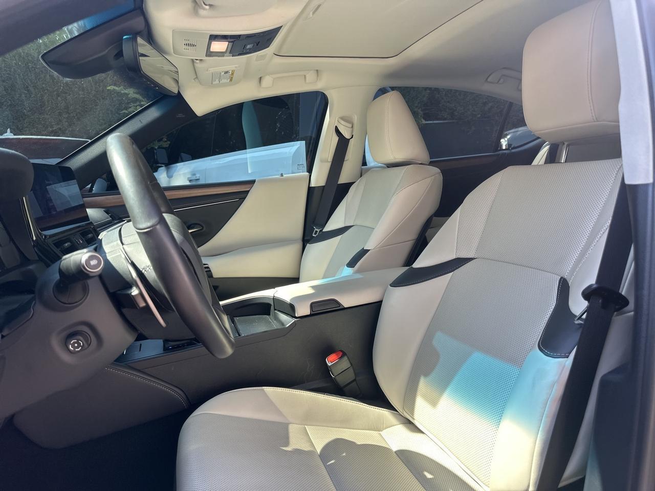 2024 Lexus ES 300h F SPORT Design Portland OR