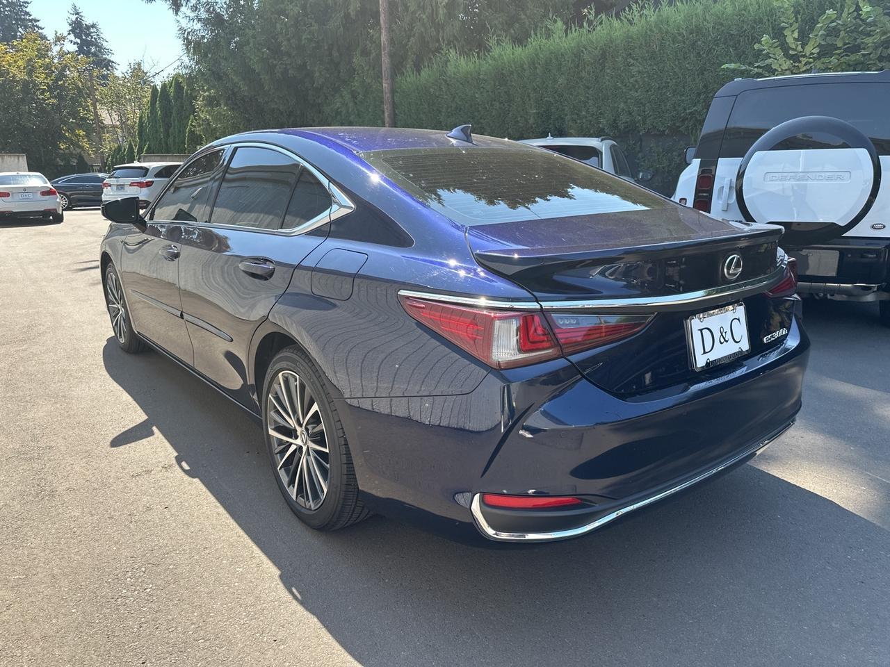2024 Lexus ES 300h F SPORT Design Portland OR